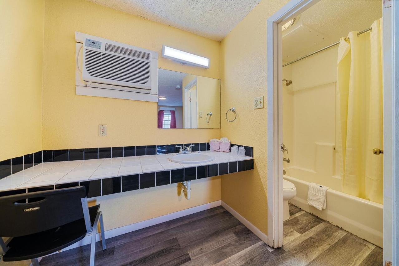 كوربوس كريستي Catalina Motel المظهر الخارجي الصورة